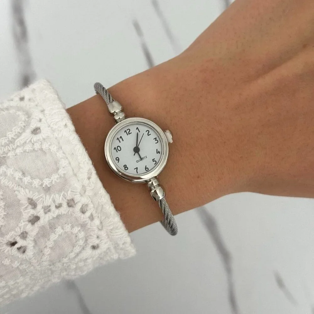 SKU:0020 silver white vintage vibe mini watch bracelet+ gift box Stainless steel